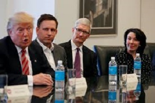 Trump to Silicon Valley Execs: Fix Government Tech